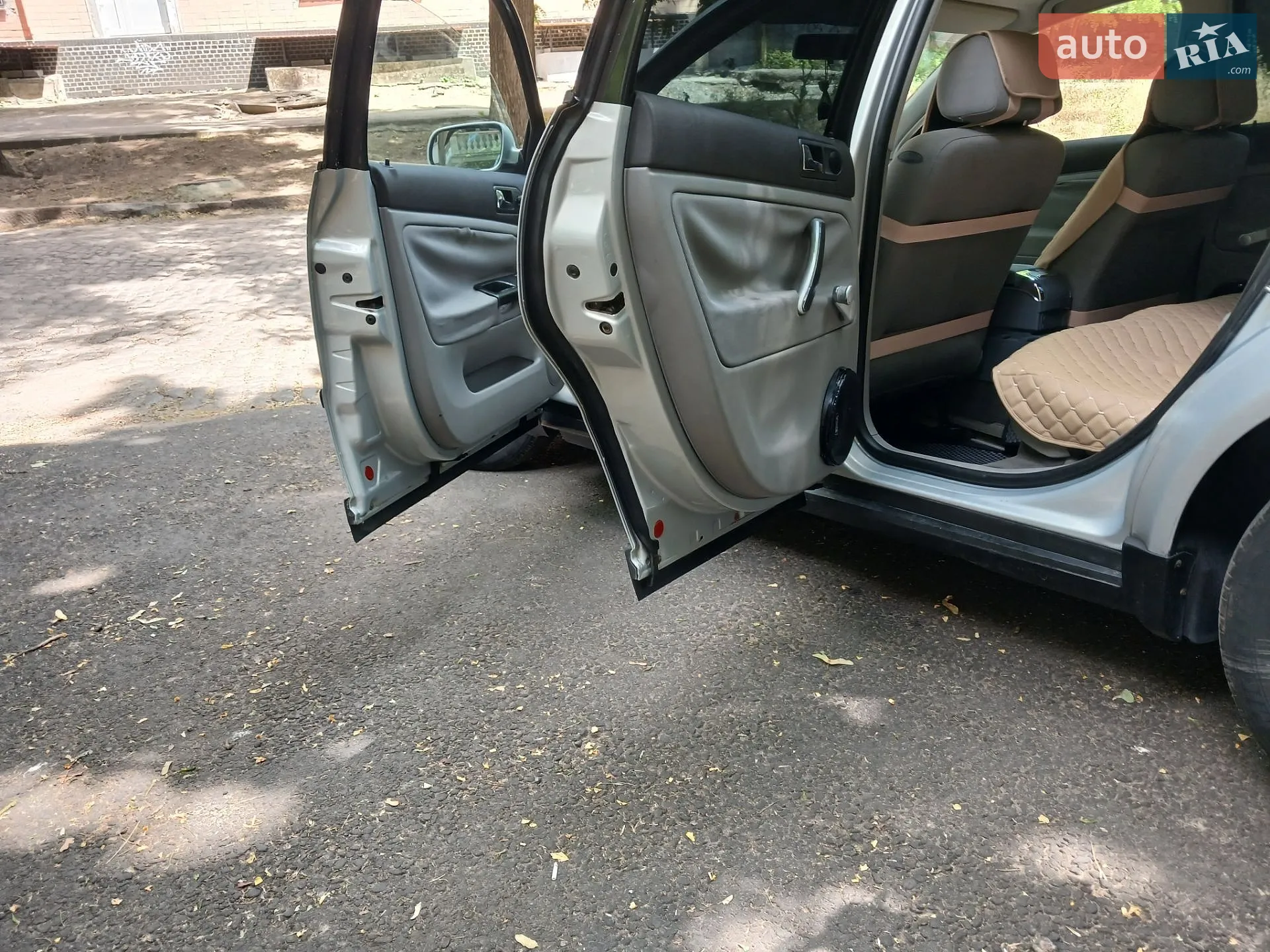 Volkswagen Passat 2000 VIN WVWZZZ3BZYE285746 фото оголошення 15 з 18