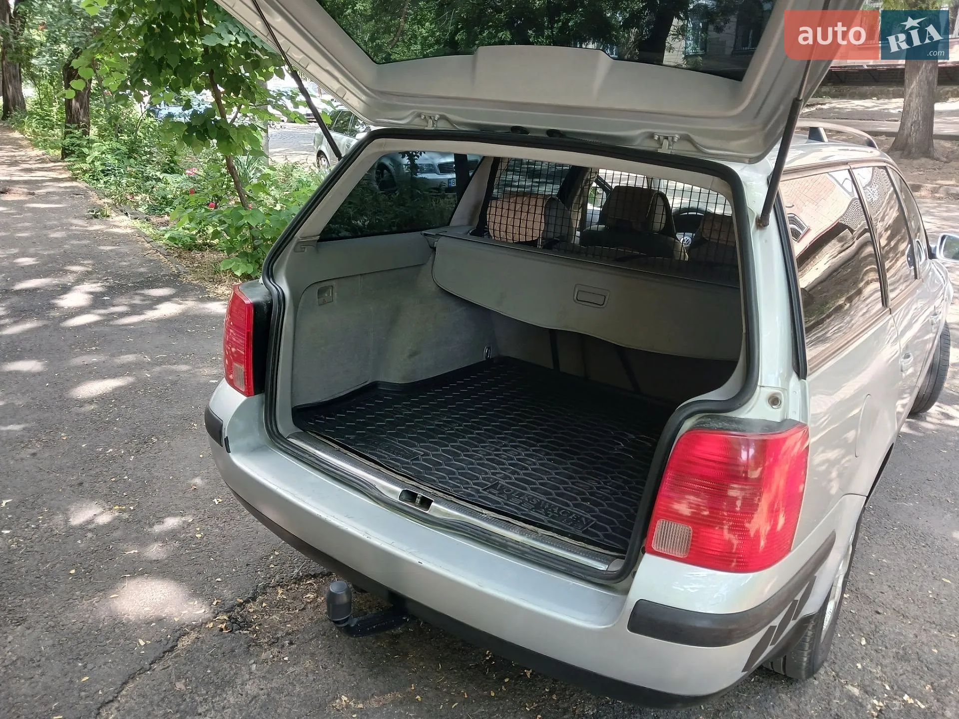 Volkswagen Passat 2000 VIN WVWZZZ3BZYE285746 фото оголошення 17 з 18