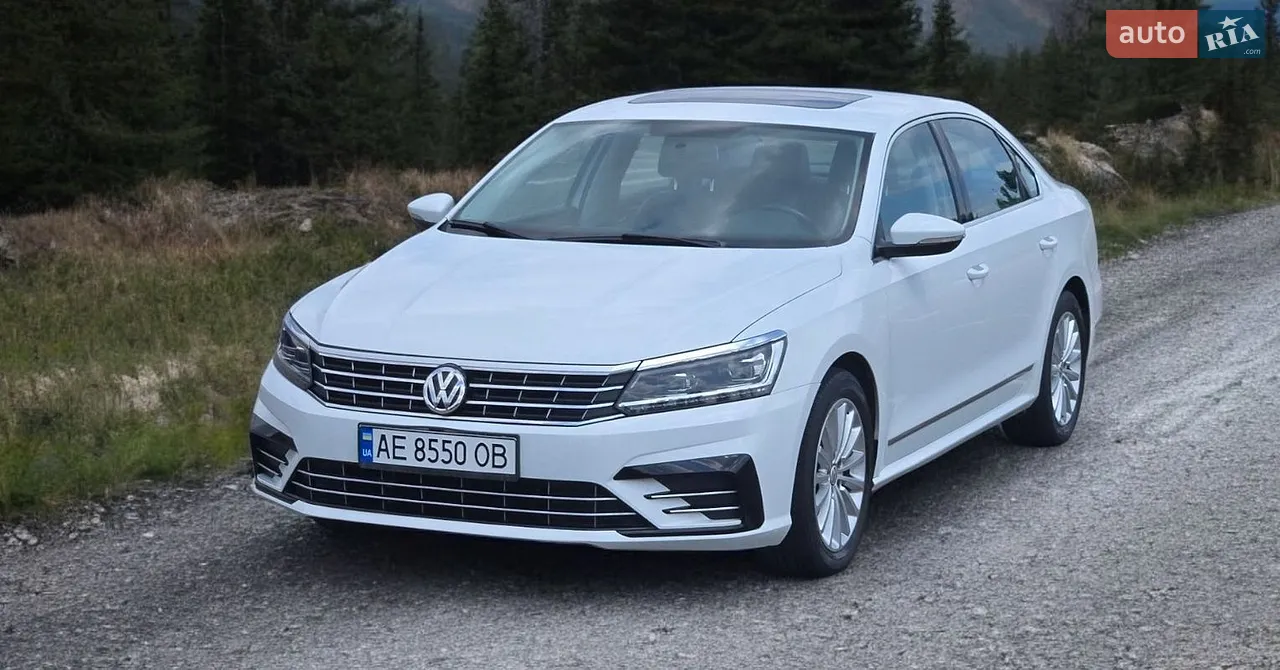 2015 Volkswagen Passat - фото 1