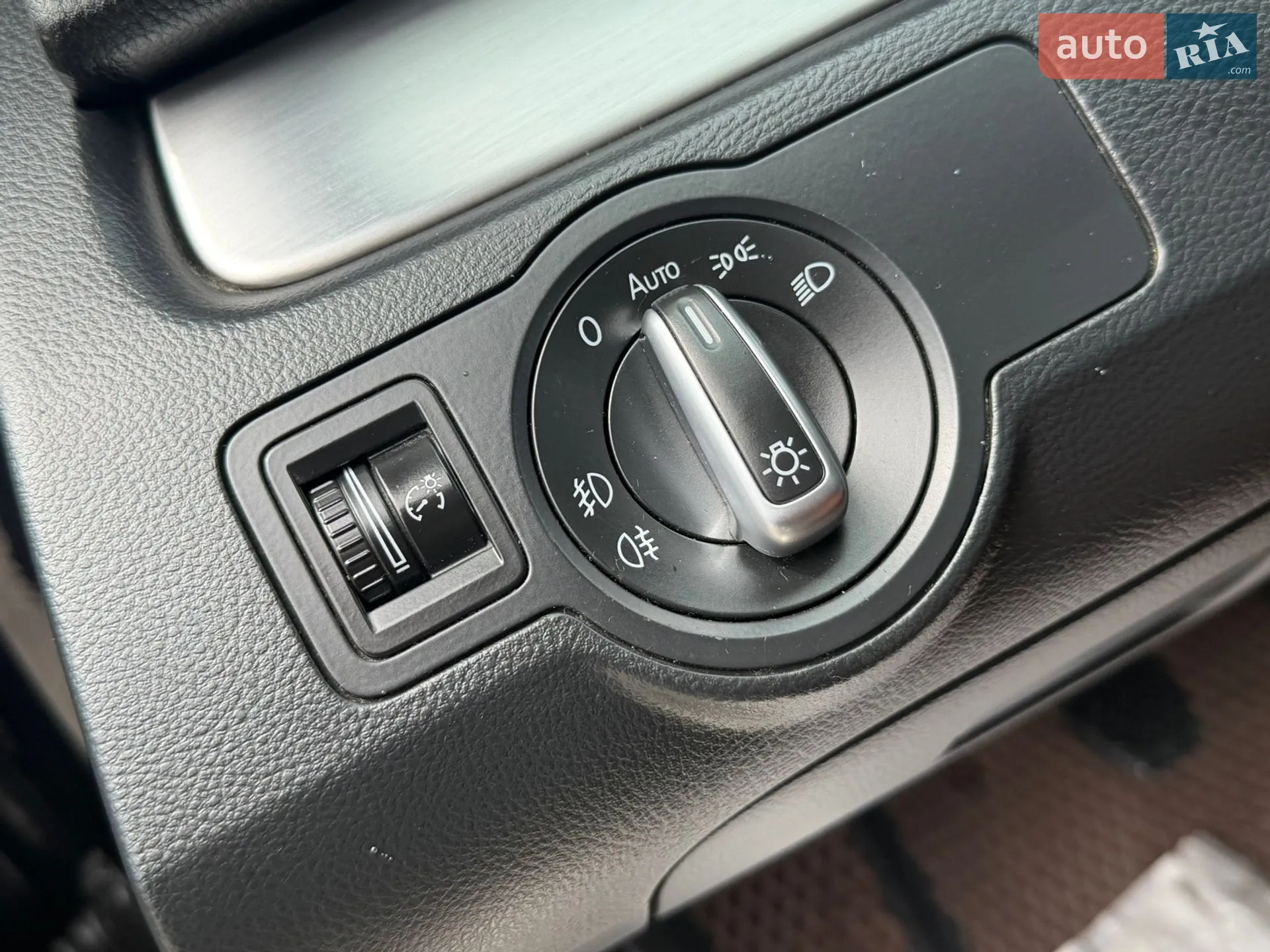 Volkswagen Passat 2013 VIN WVWZZZ3CZEE077098 фото оголошення 47 з 73