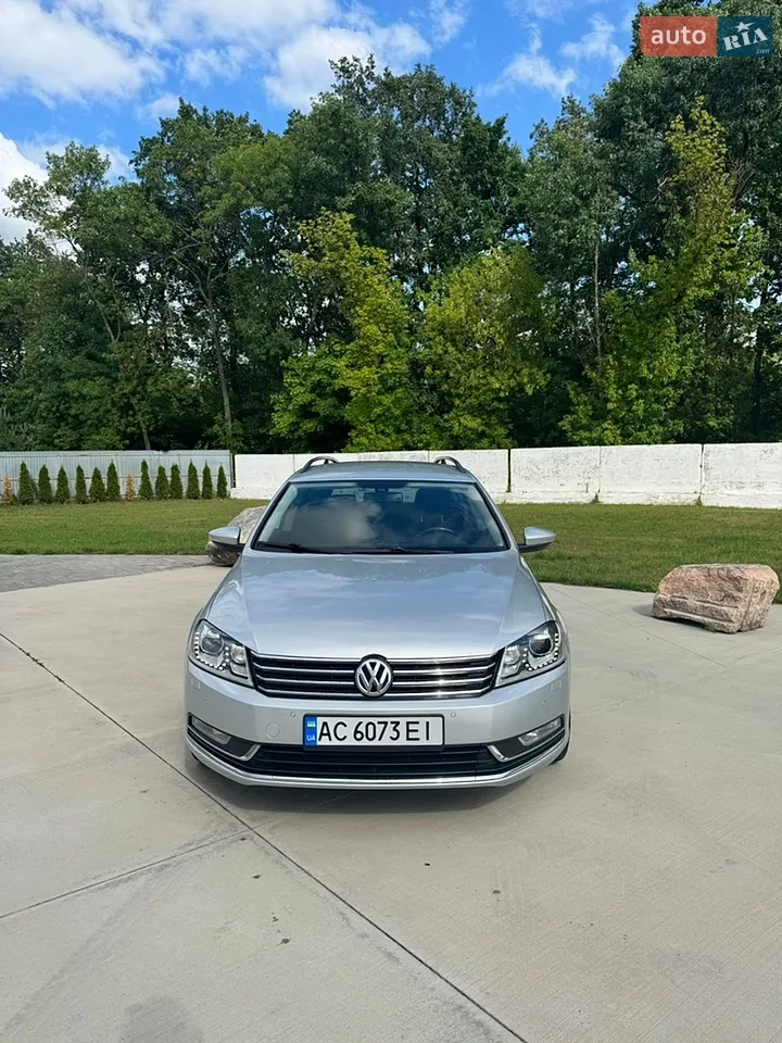 2013 Volkswagen Passat - мініатюра 3