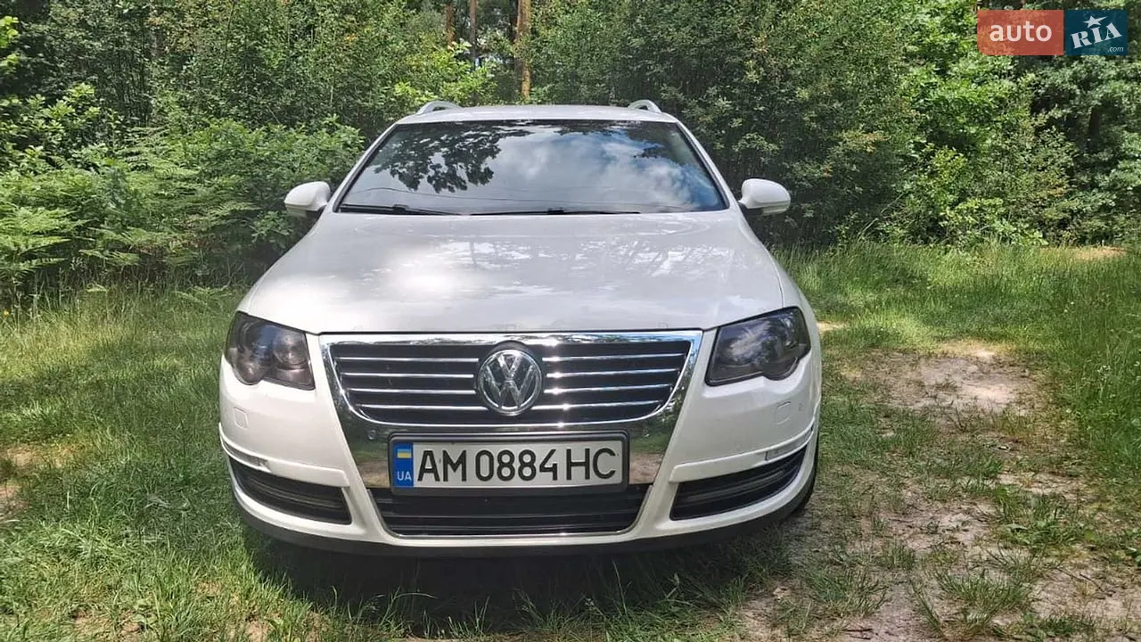 2010 Volkswagen Passat - мініатюра 3