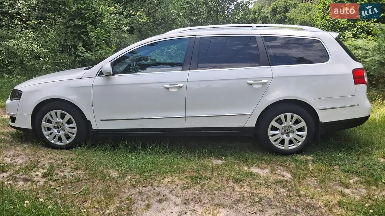 2010 Volkswagen Passat - мініатюра 4