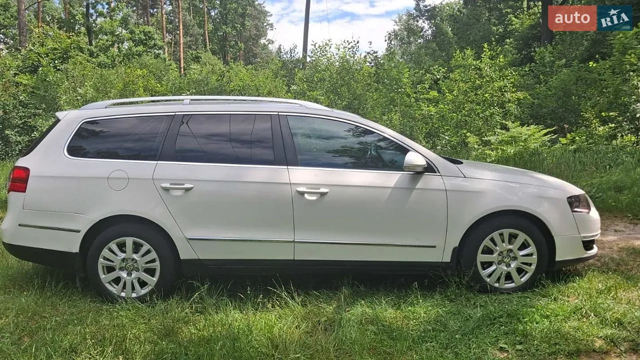 2010 Volkswagen Passat - мініатюра 5