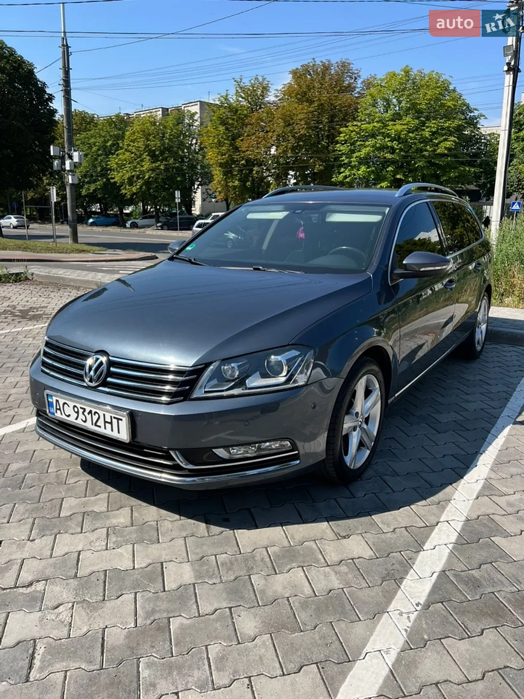 Volkswagen Passat 2011 VIN WVWZZZ3CZCE100928 фото оголошення 2 з 47