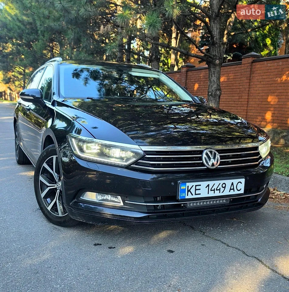 2018 Volkswagen Passat - мініатюра 2