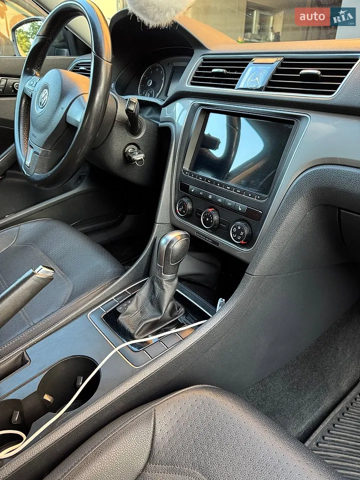 2015 Volkswagen Passat - мініатюра 4