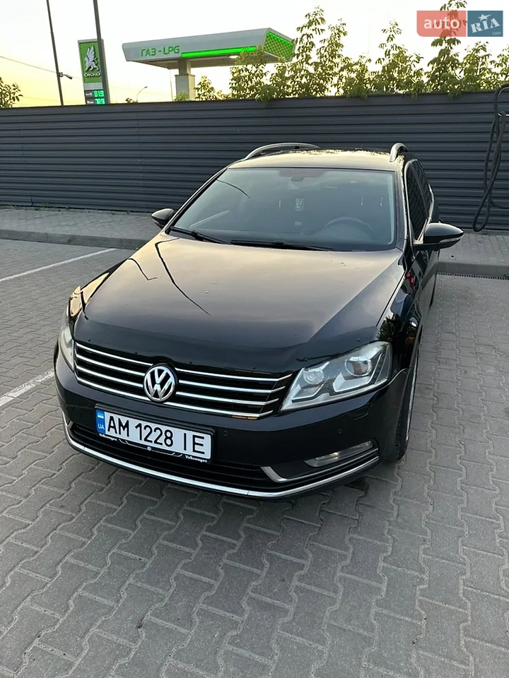 2014 Volkswagen Passat - мініатюра 3