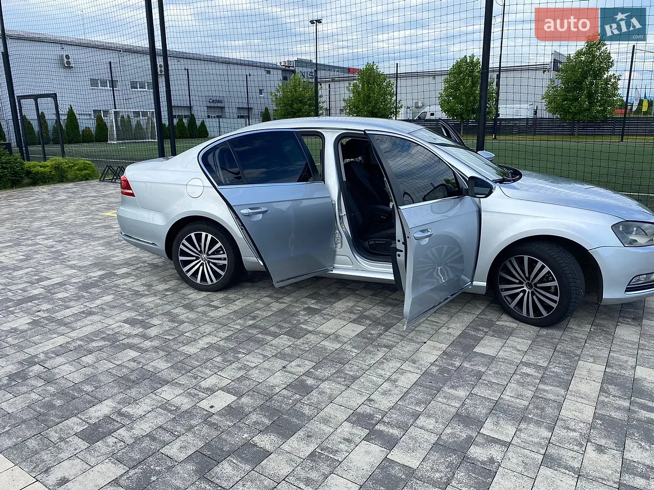 2011 Volkswagen Passat - мініатюра 5