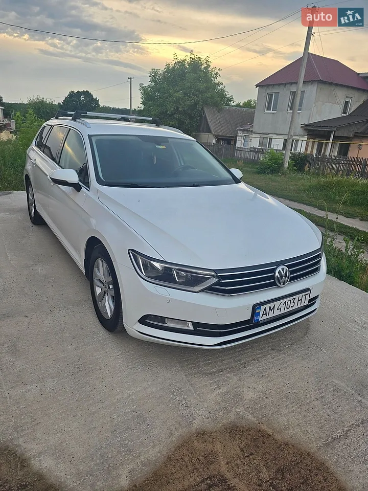 2015 Volkswagen Passat - фото 1