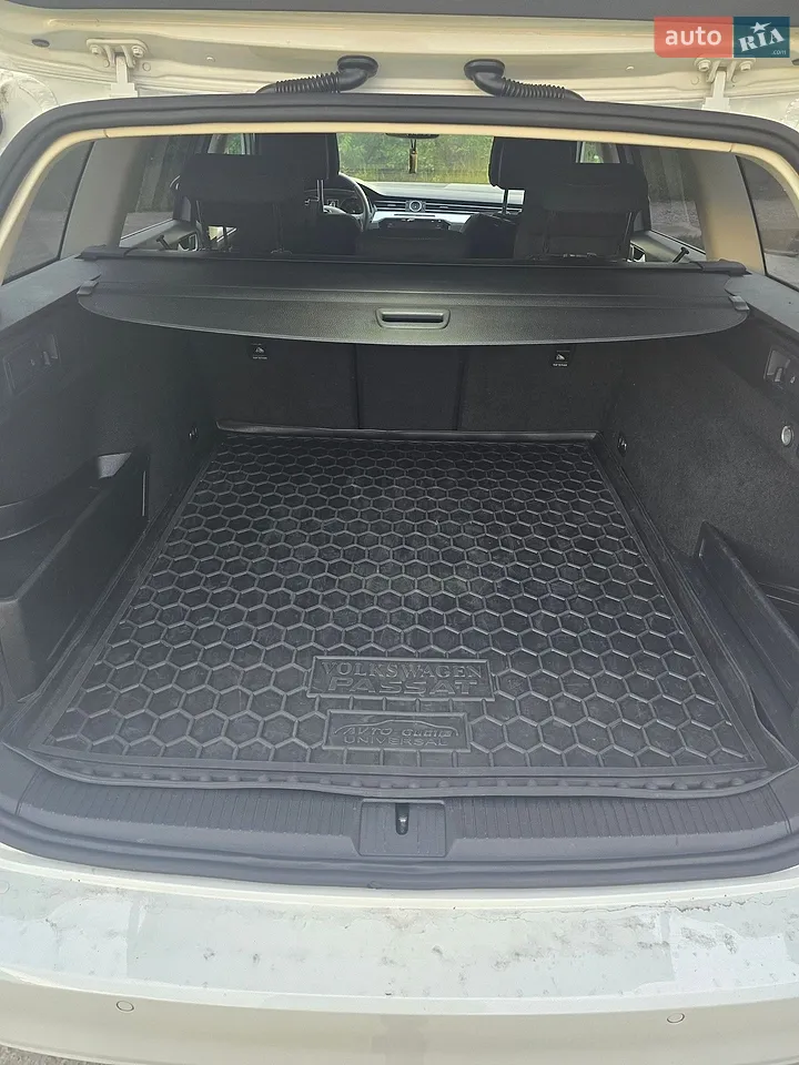 2015 Volkswagen Passat - мініатюра 4