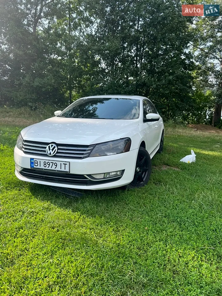 2013 Volkswagen Passat - фото 1