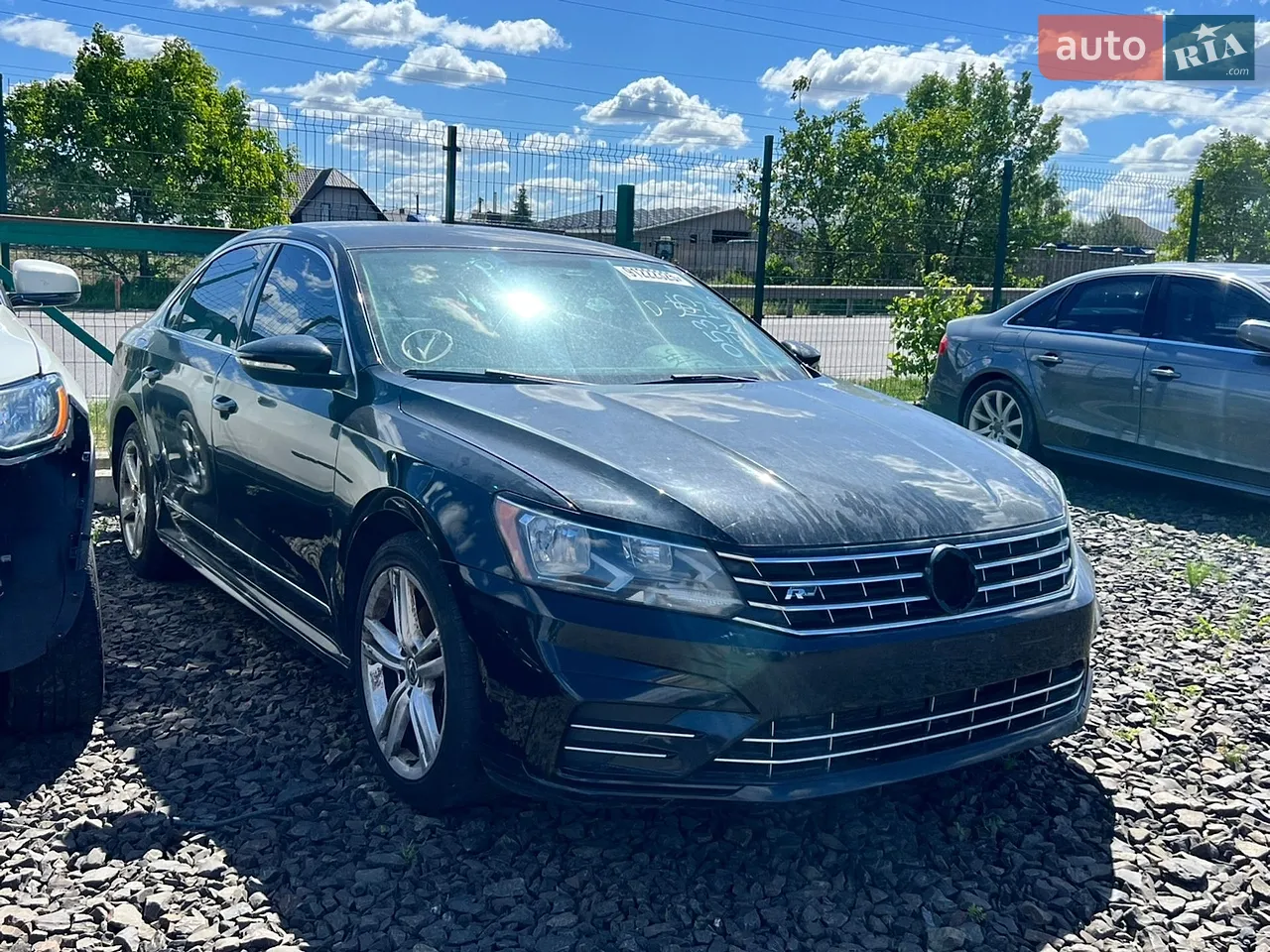 2016 Volkswagen Passat - мініатюра 2