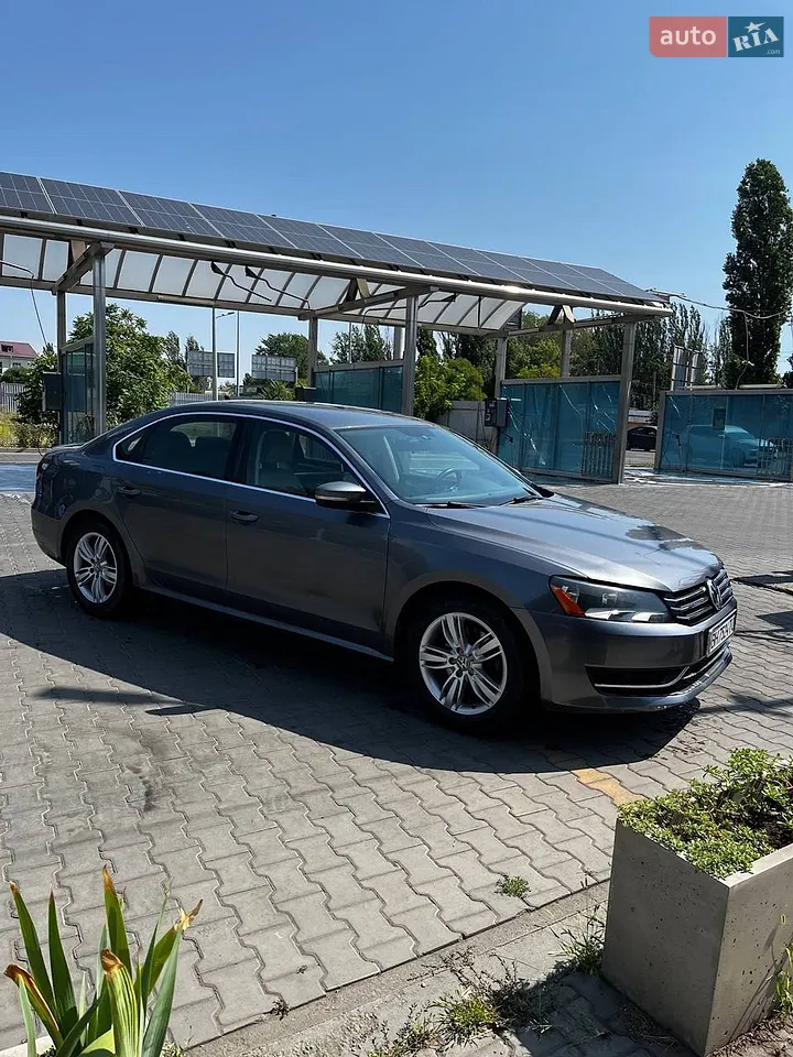 2013 Volkswagen Passat - мініатюра 3