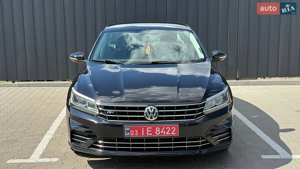 2017 Volkswagen Passat - мініатюра 2