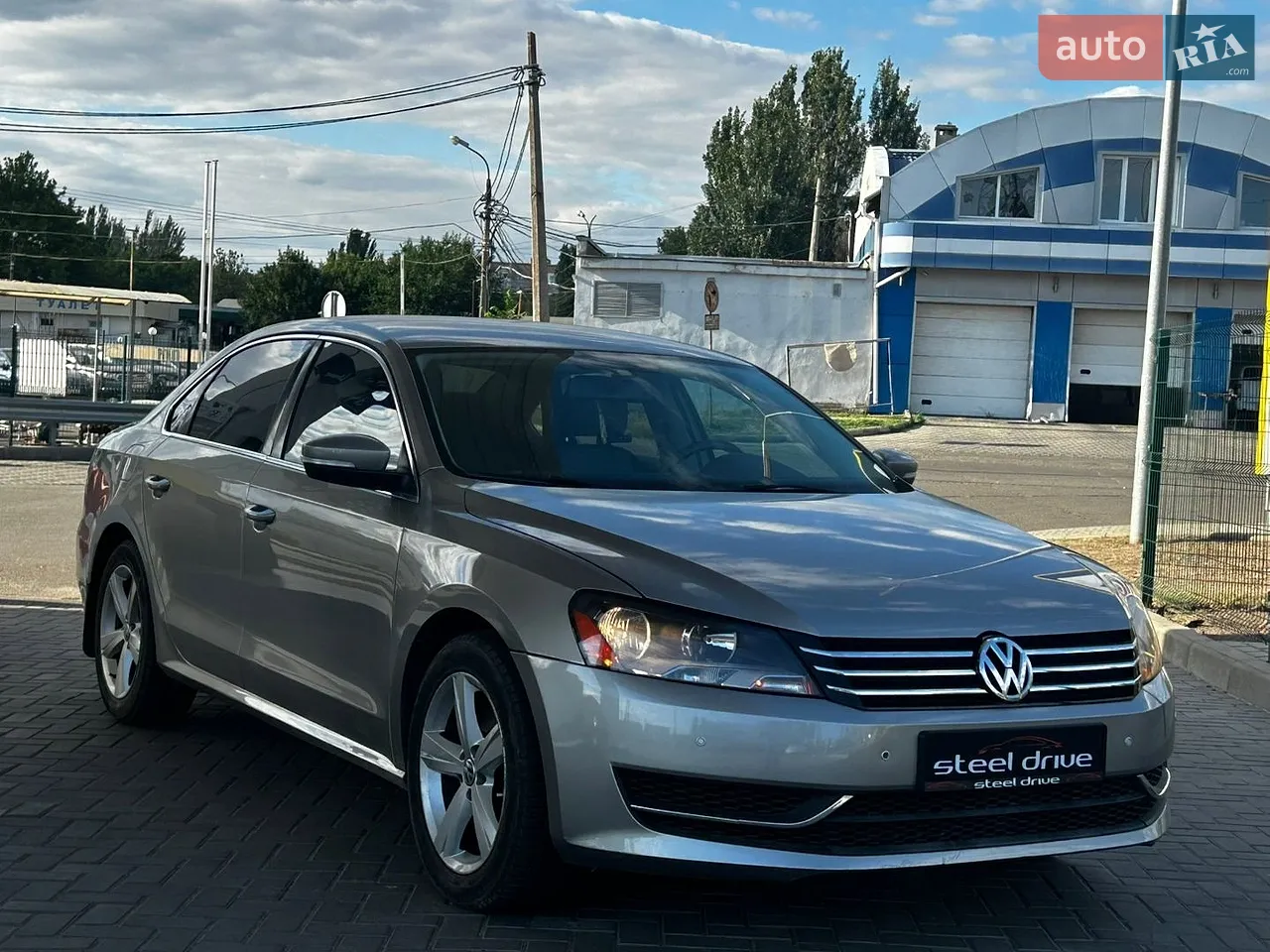 2013 Volkswagen Passat - мініатюра 2