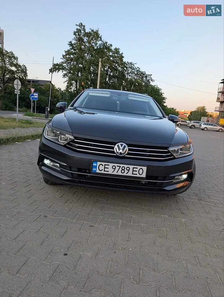 2017 Volkswagen Passat - фото 1