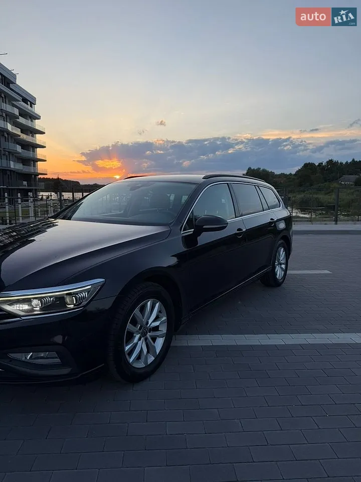 2021 Volkswagen Passat - мініатюра 2