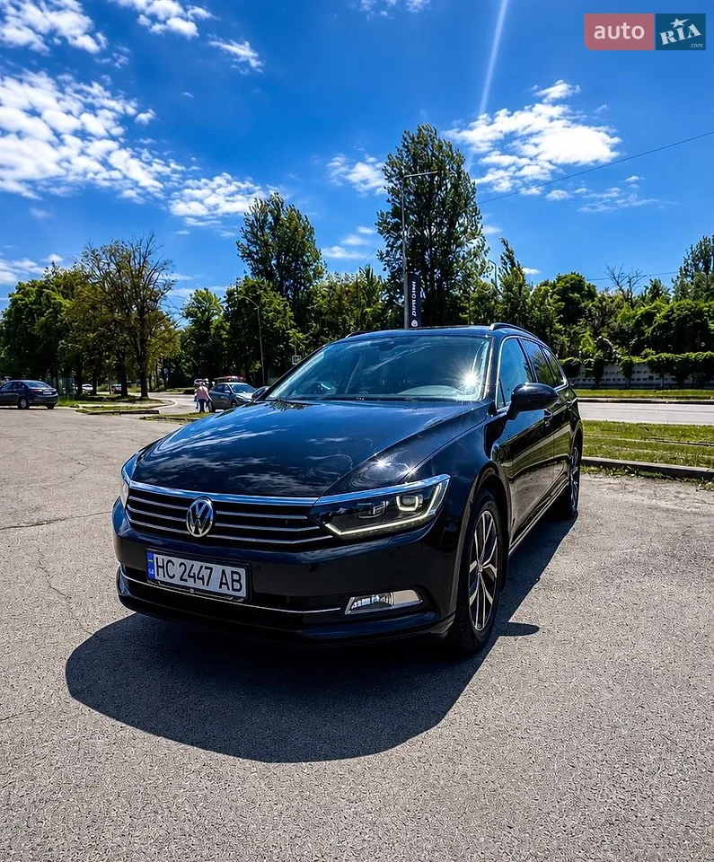 2019 Volkswagen Passat - мініатюра 2