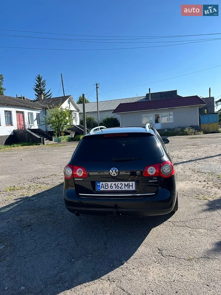 2010 Volkswagen Passat - мініатюра 5
