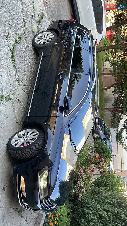 2010 Volkswagen Passat - мініатюра 3