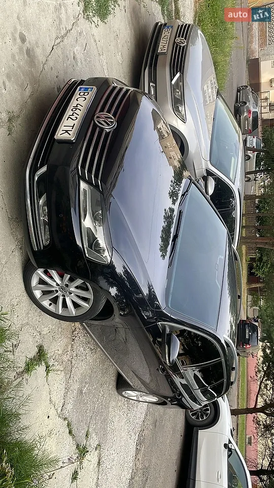 2010 Volkswagen Passat - мініатюра 4