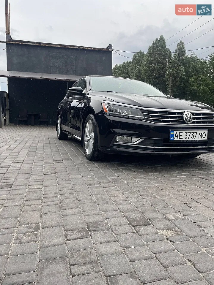 2017 Volkswagen Passat - мініатюра 3