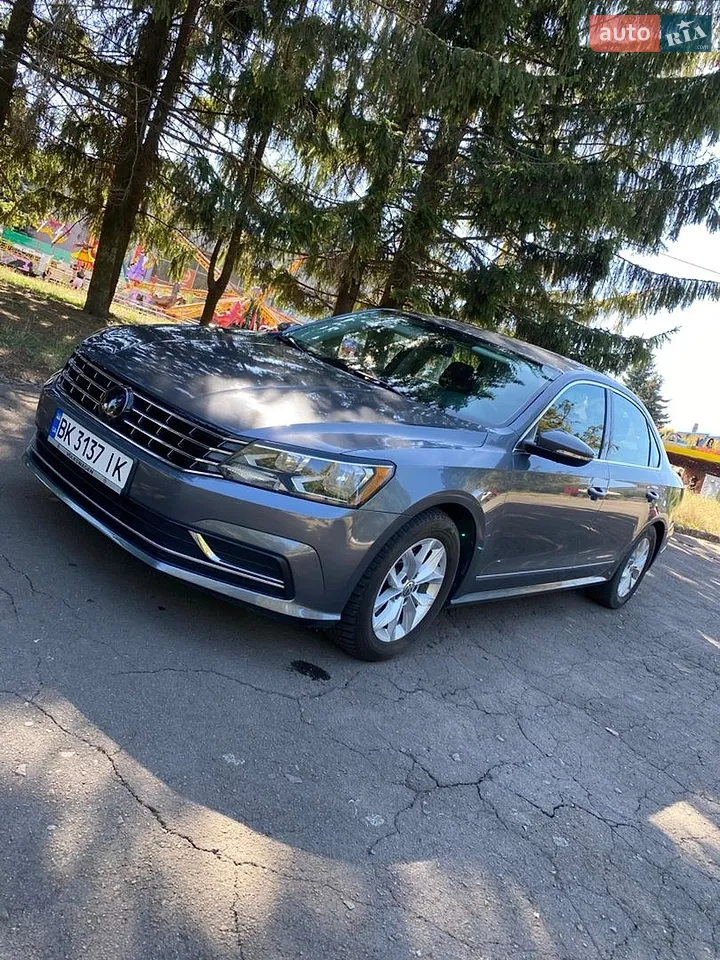 2017 Volkswagen Passat - мініатюра 2