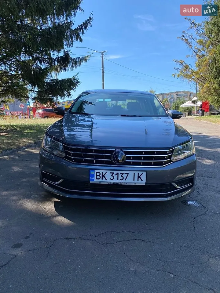 2017 Volkswagen Passat - мініатюра 4