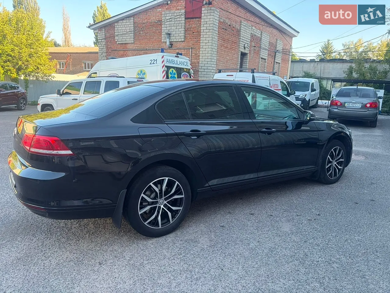2017 Volkswagen Passat - мініатюра 2