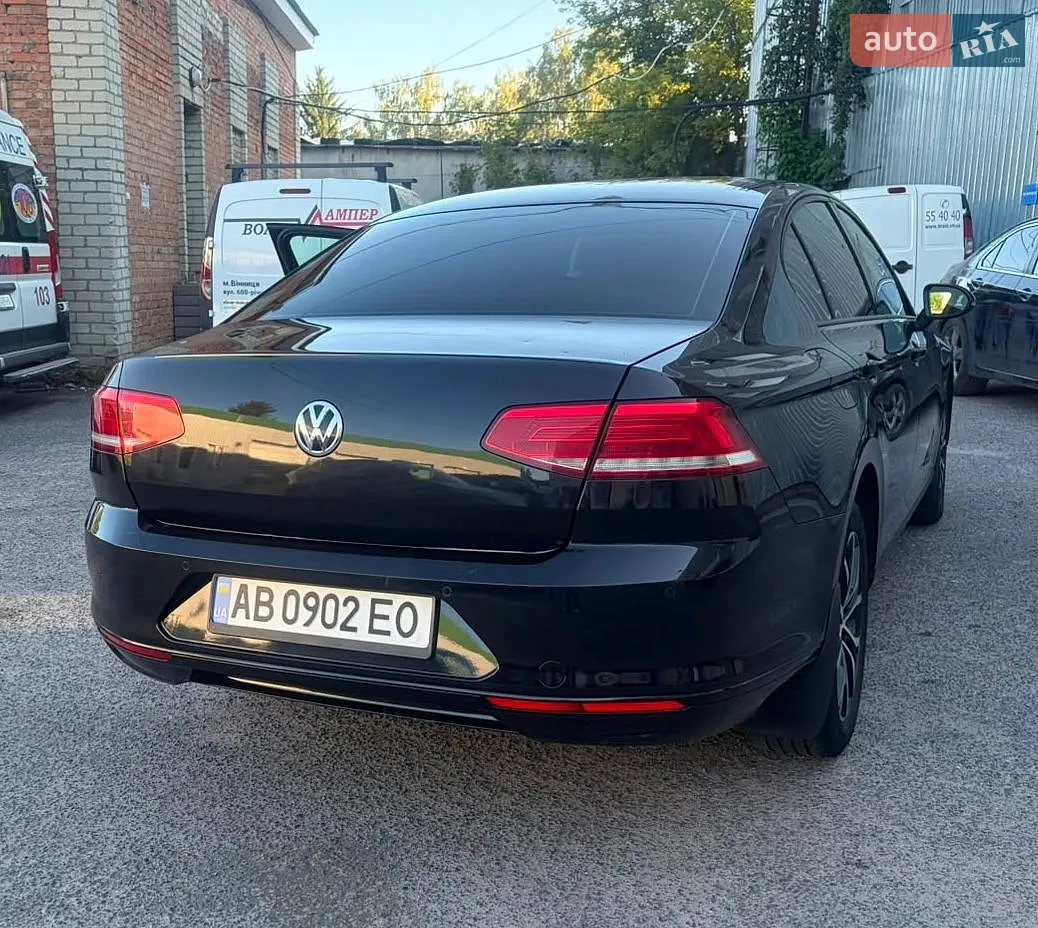 2017 Volkswagen Passat - мініатюра 3