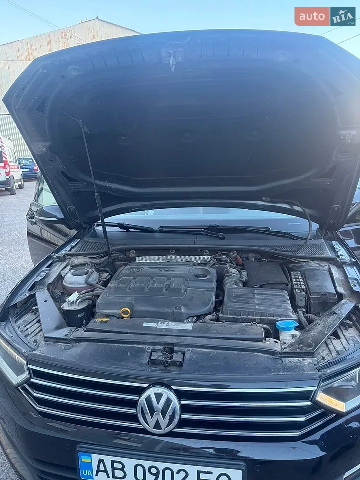 2017 Volkswagen Passat - мініатюра 5