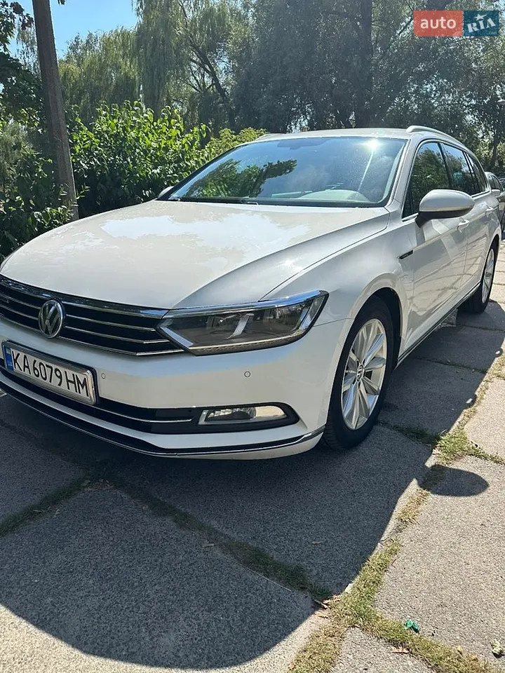 2016 Volkswagen Passat - мініатюра 4