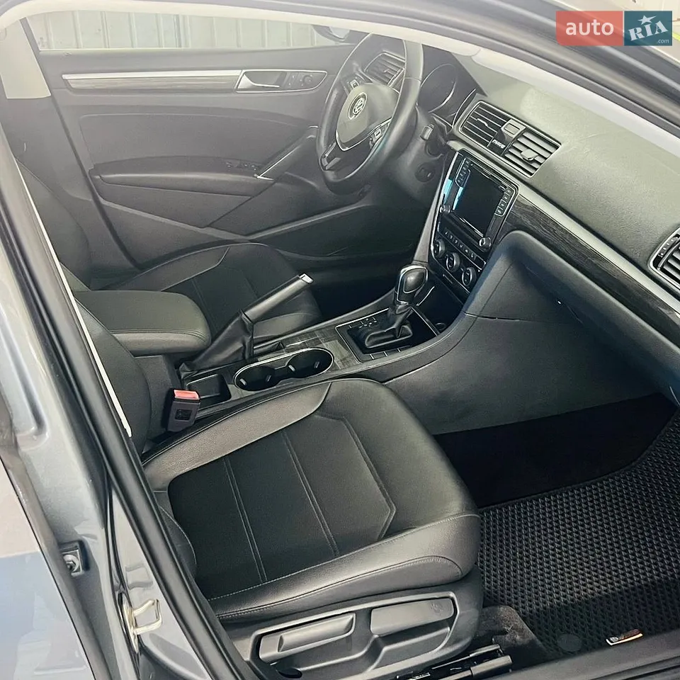 2017 Volkswagen Passat - мініатюра 5
