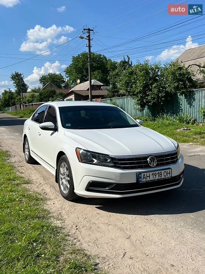 2016 Volkswagen Passat - фото 1
