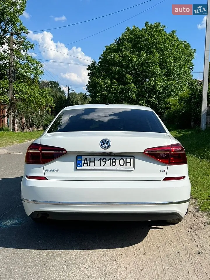 2016 Volkswagen Passat - мініатюра 5