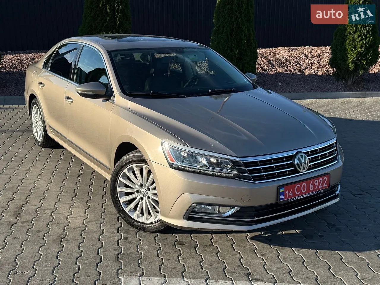 2016 Volkswagen Passat - мініатюра 3
