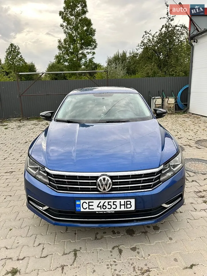 2017 Volkswagen Passat - фото 1