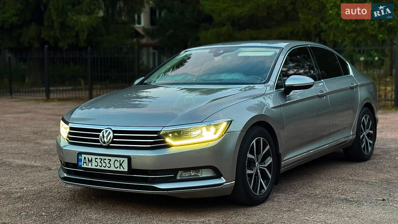 2014 Volkswagen Passat - мініатюра 2