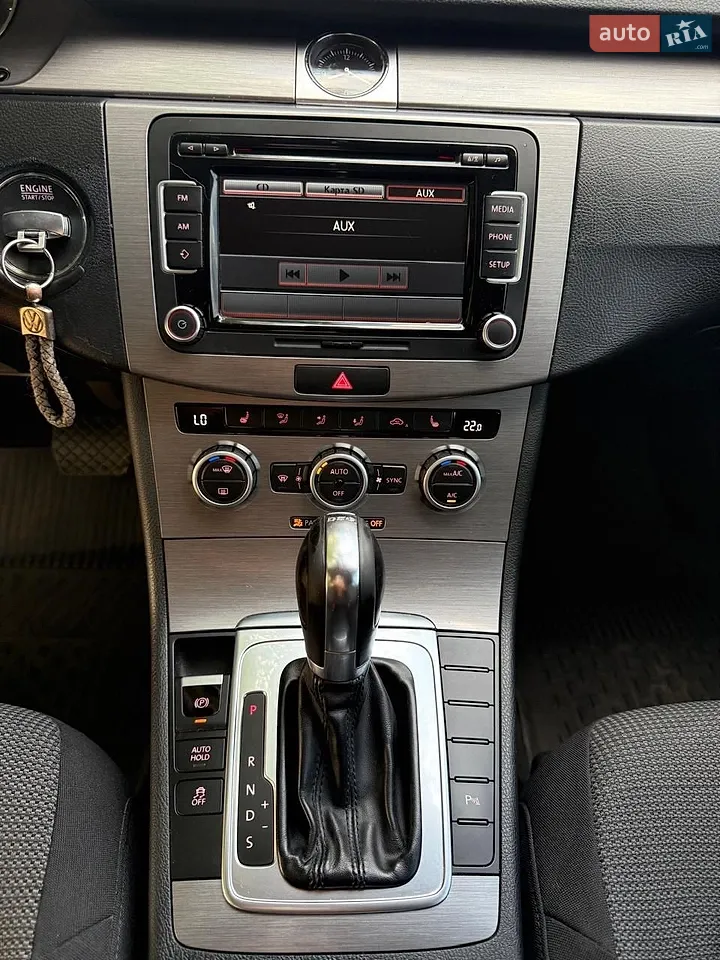 2013 Volkswagen Passat - мініатюра 3