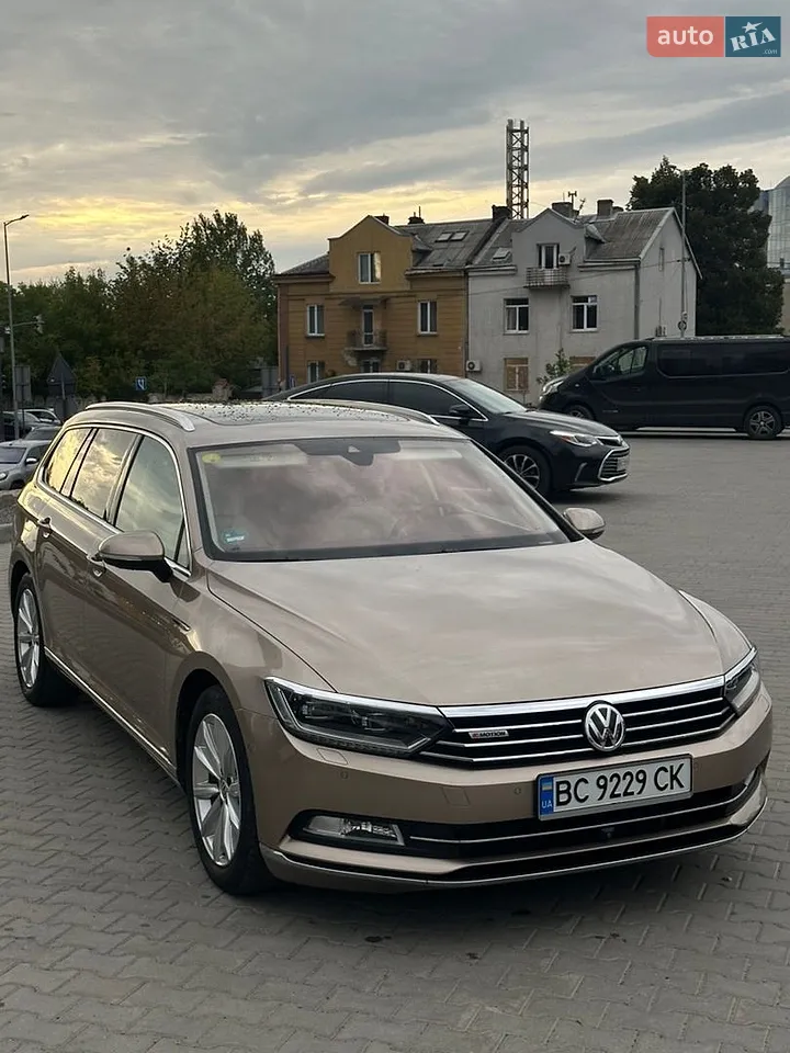 2015 Volkswagen Passat - мініатюра 2
