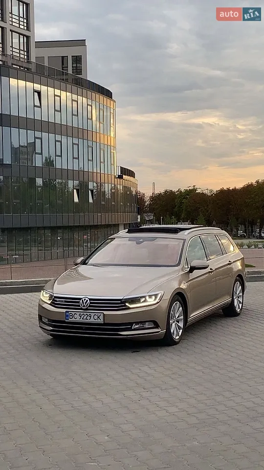 2015 Volkswagen Passat - фото 1