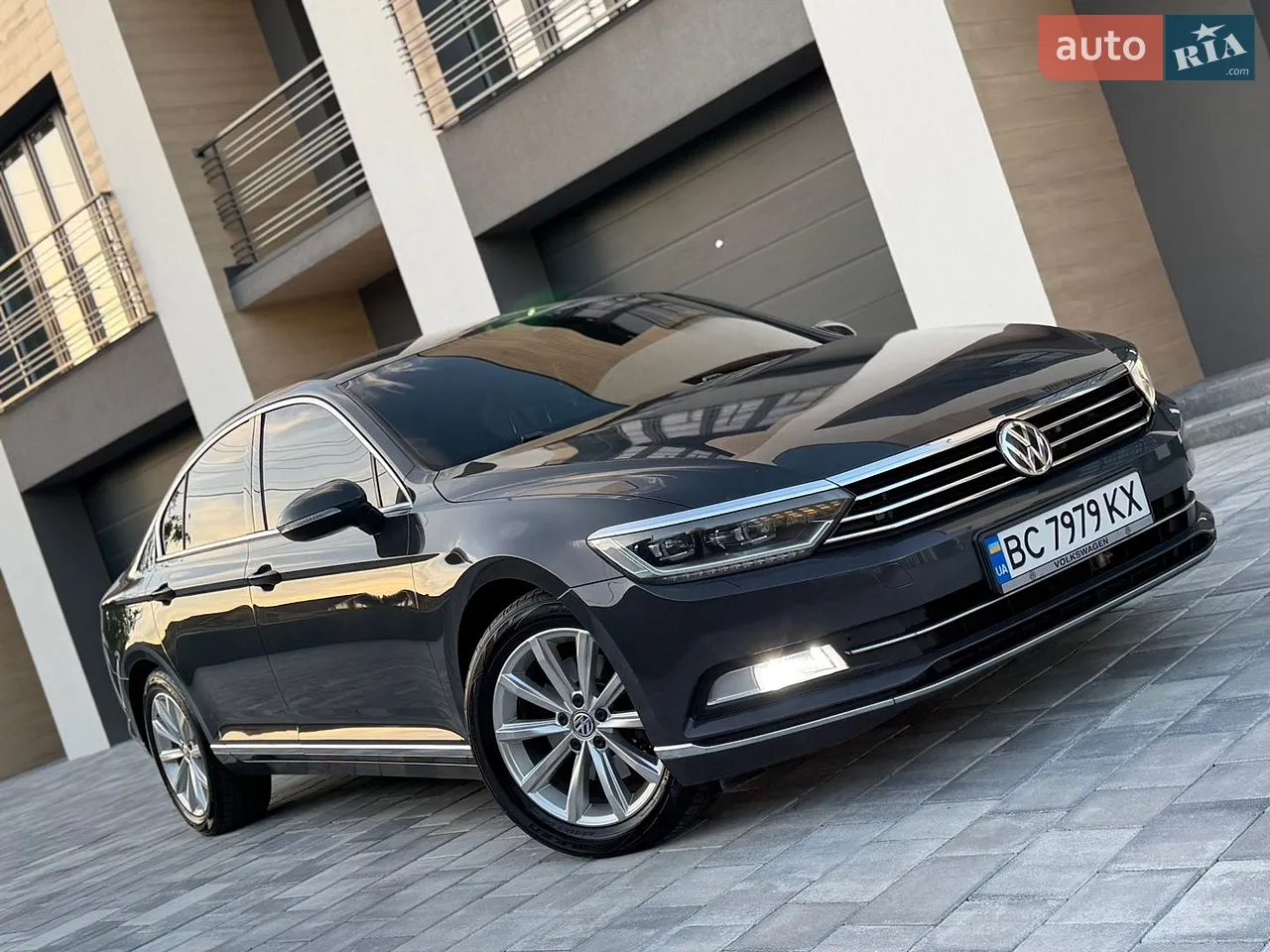 2017 Volkswagen Passat - мініатюра 2