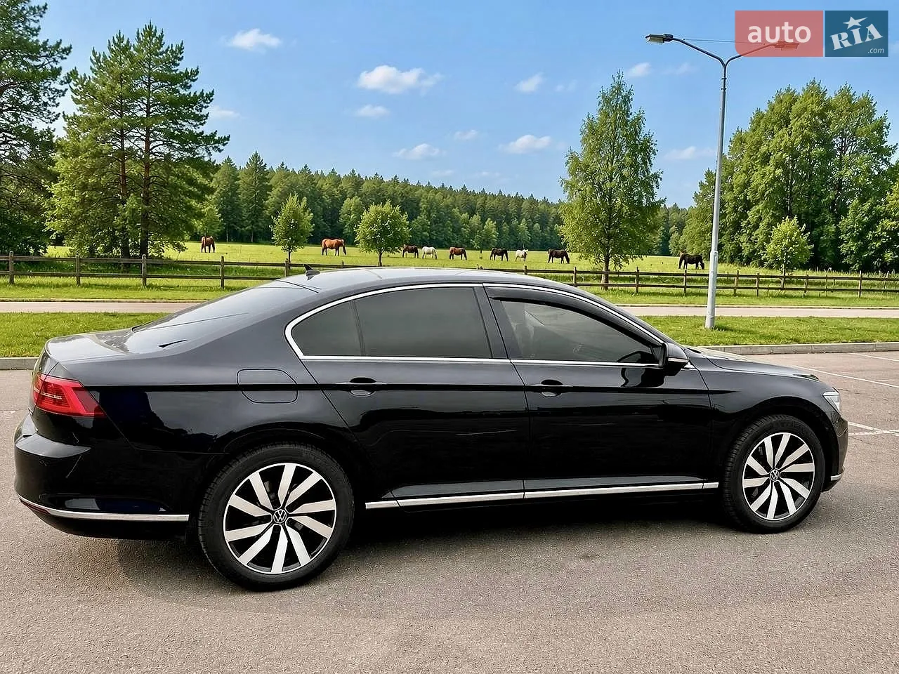 2016 Volkswagen Passat - мініатюра 4