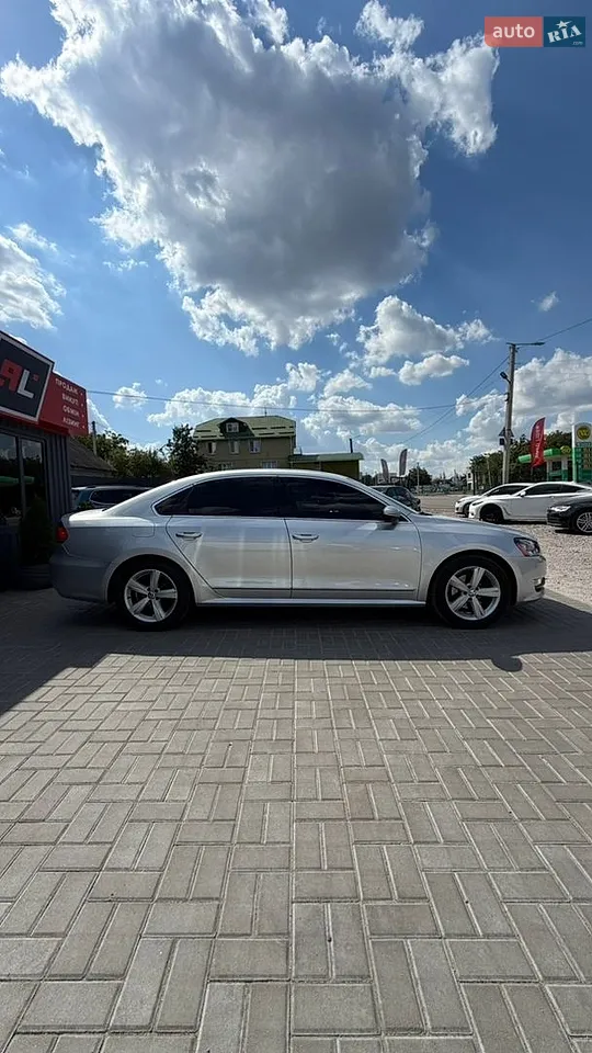 2011 Volkswagen Passat - мініатюра 3