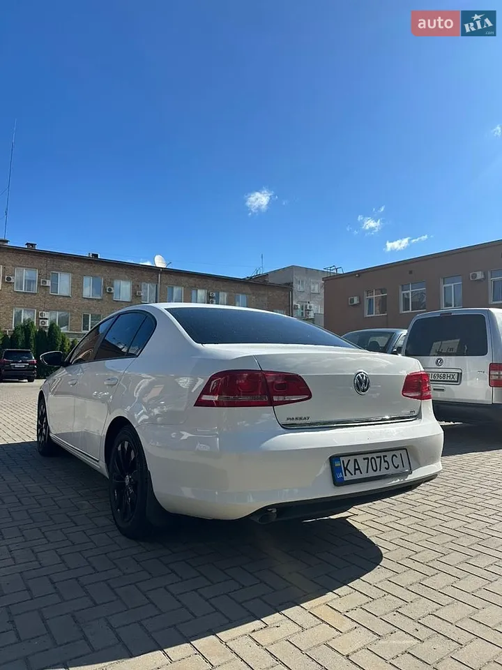 2012 Volkswagen Passat - мініатюра 4