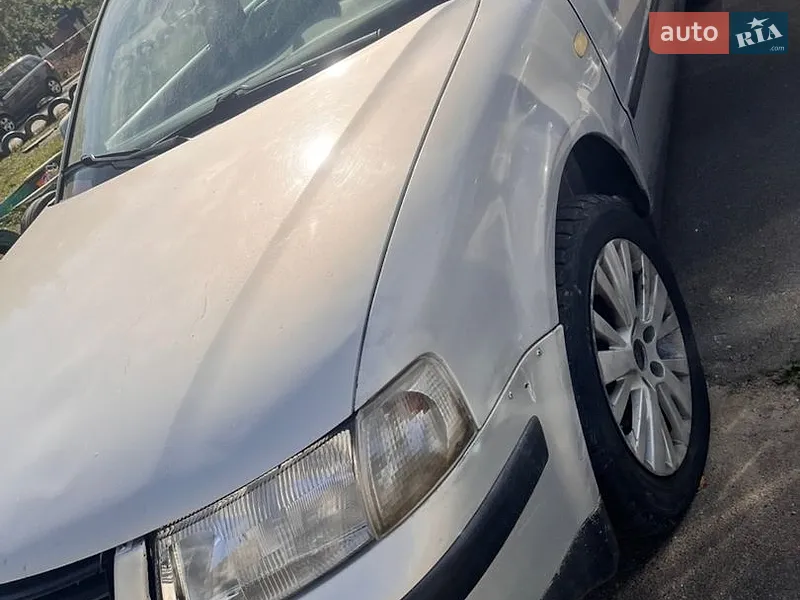 Volkswagen Passat 1998