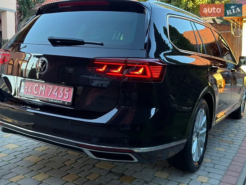 Volkswagen Passat 2022