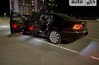 Volkswagen Phaeton  2015