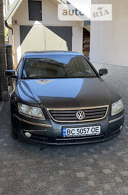 Volkswagen Phaeton  2005